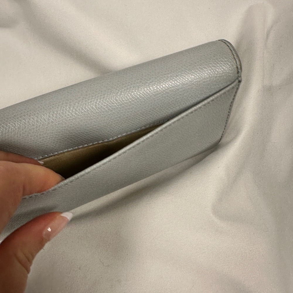 Furla leather continental wallet sleek everyday turn lock design light gray - Picture 4 of 13